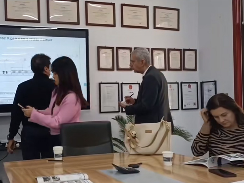 2025多彩网冷弯开年大捷！新年新征程多彩网冷弯门框机敲开西班牙市场大门